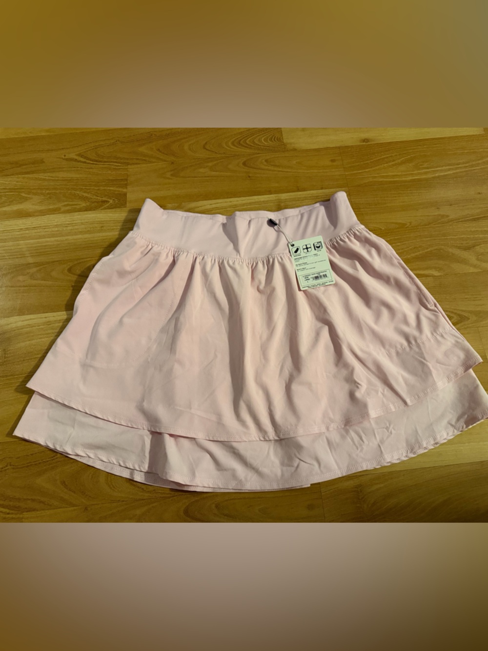 Footjoy NWT “women’s lightweight woven skirt” pale pink with layers size large